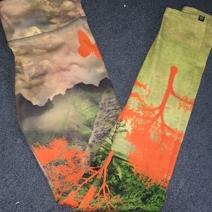 Super cute forest patterned leggings